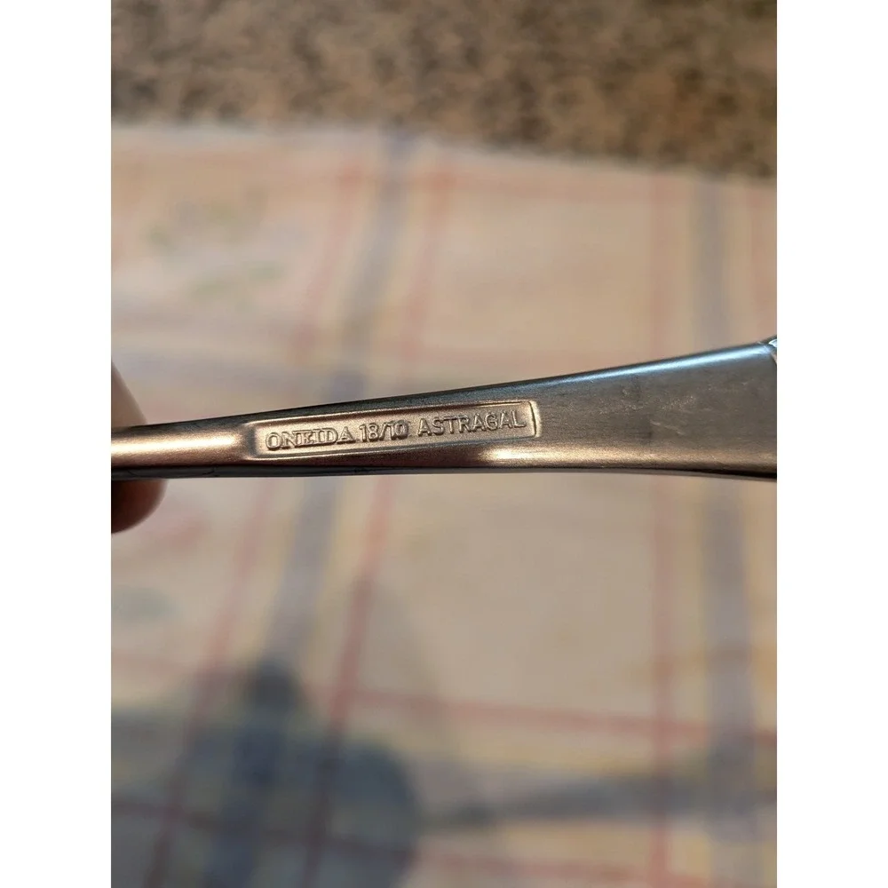 Oneida Satin Astragal Single Teaspoon 18/10 Stainless Steel Silver Flatware